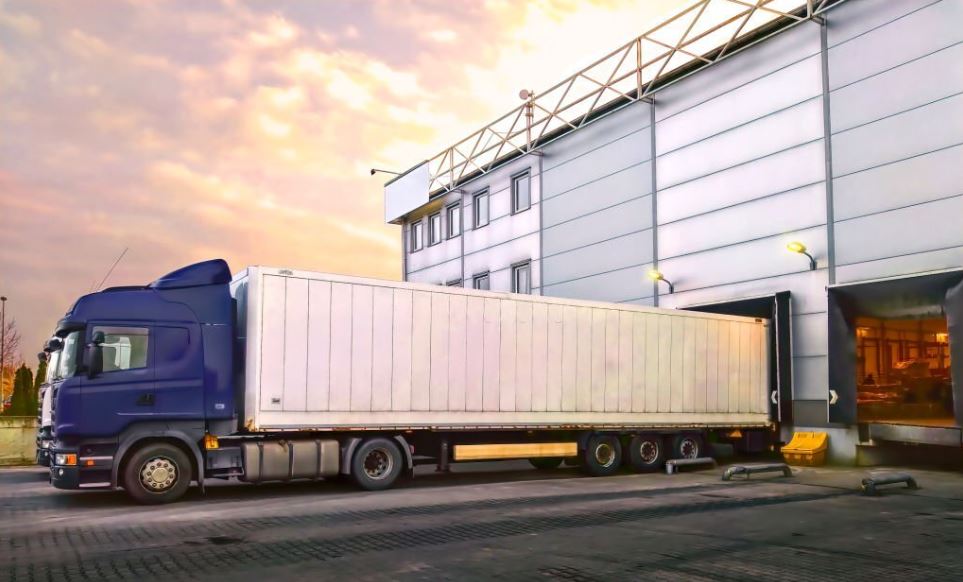 Seguro para camión de carga: 4 Requisitos Clásicos