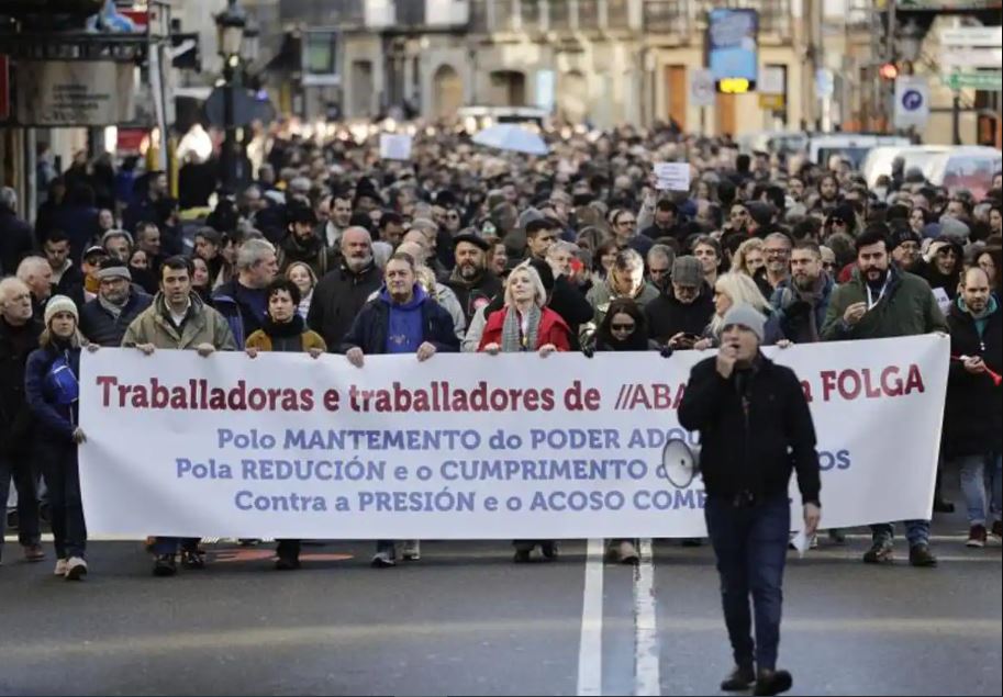 Huelga en Abanca: Una crisis que crece en A Coruña